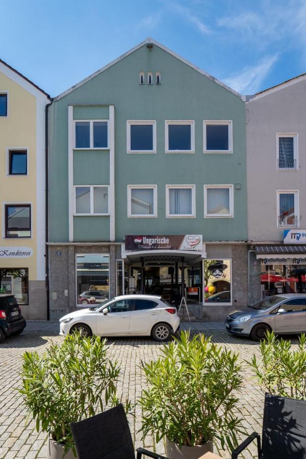 J & K Apartments 凯尔海姆 外观 照片